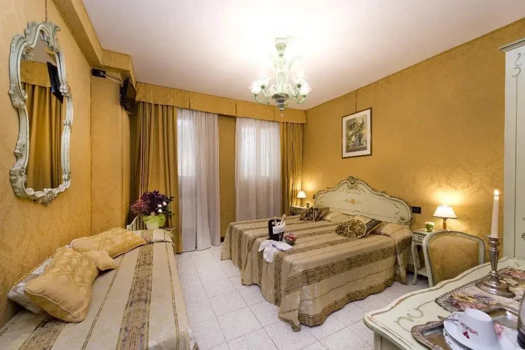 Hotel Mignon - photo 20