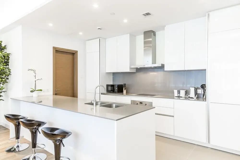 Driven Holiday Homes - City Walk 22 - photo 33