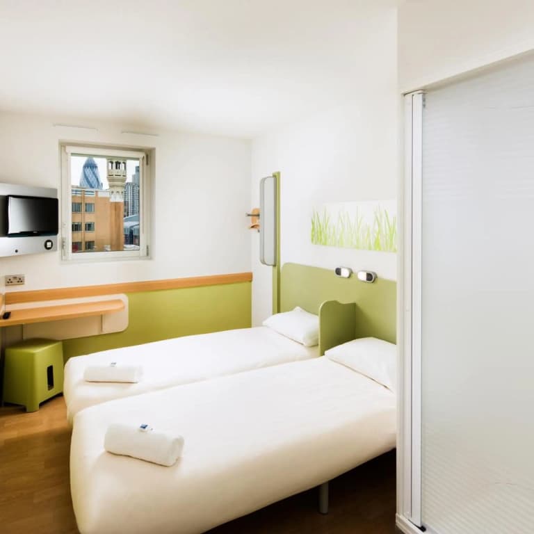 ibis budget Edinburgh Park - photo 28