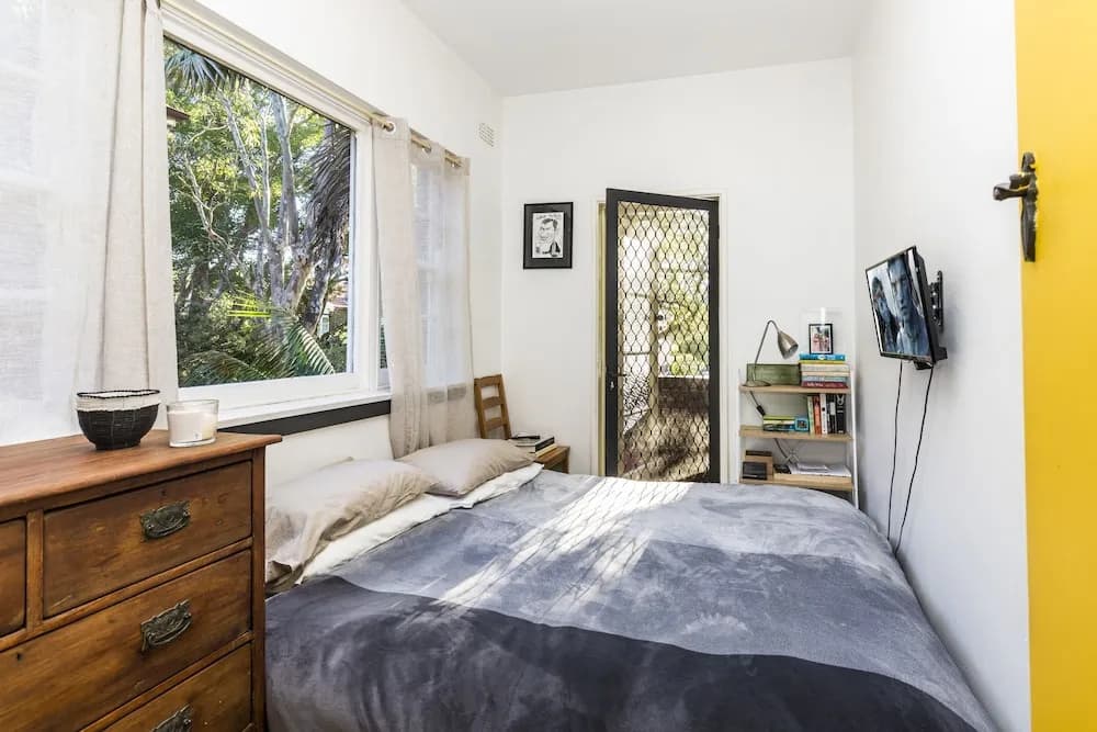 Bohemian Chic 2 Bed Bondi Beach Apartment - photo 5