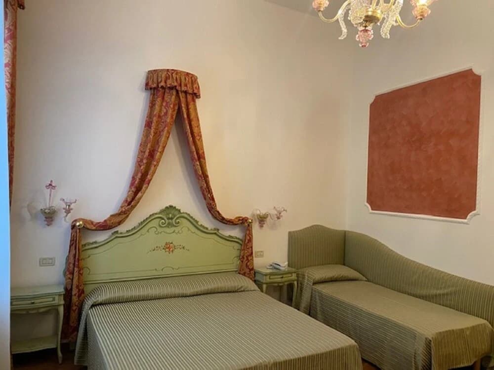 Hotel Al Sotoportego - photo 5