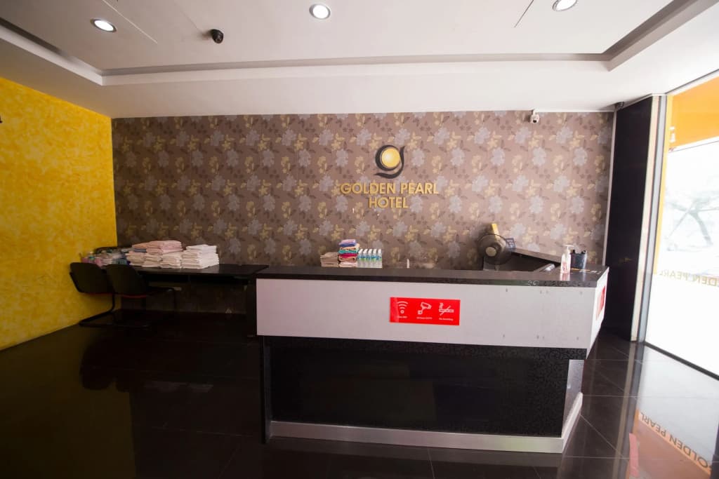 Golden Pearl Hotel Near Universiti Tun Hussein Onn Malaysia UTHM - photo 15
