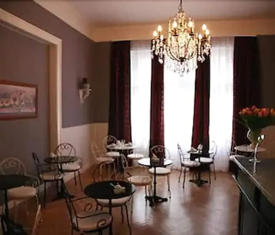 Hotel Maison Am Olivaer Platz - photo 21