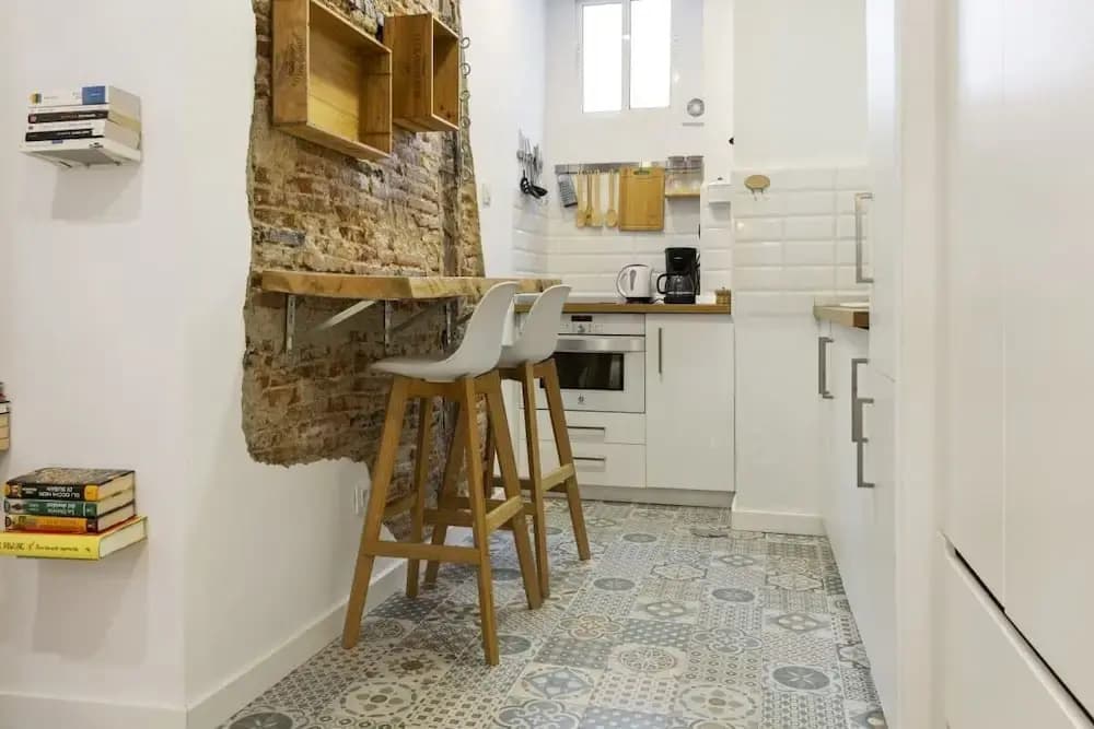 Space-saving Designer Apartment With One Bedroom in Chamberí, Madrid - photo 3