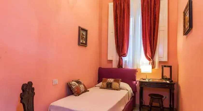 Bargello Sweet Apartment - photo 2