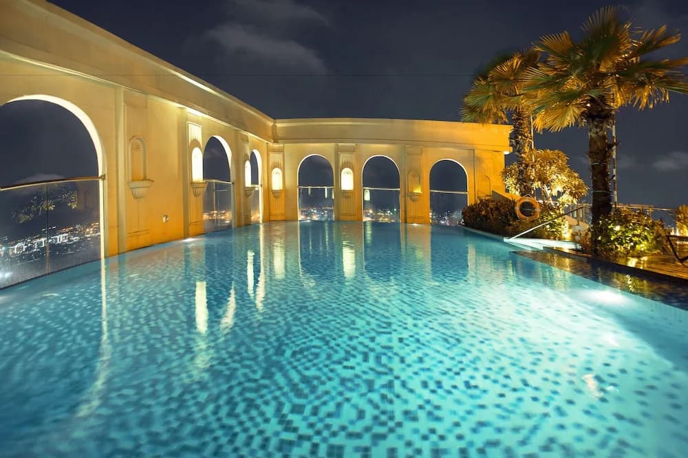 Ami Splendid Rooftop Pool - photo 19