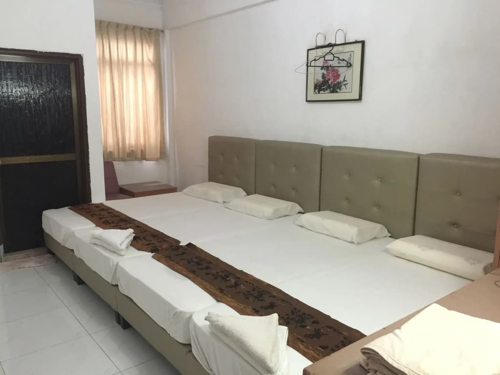 Lai Ming Hotel Cosmoland (SG Clean Certified) - photo 6