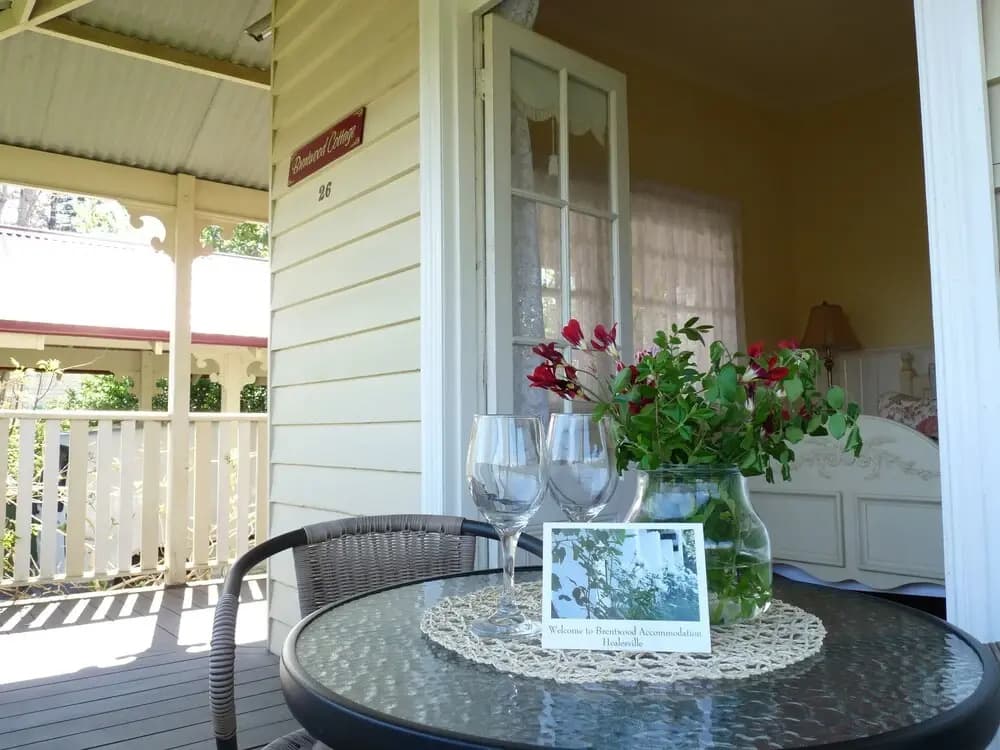 Brentwood Cottage - photo 13