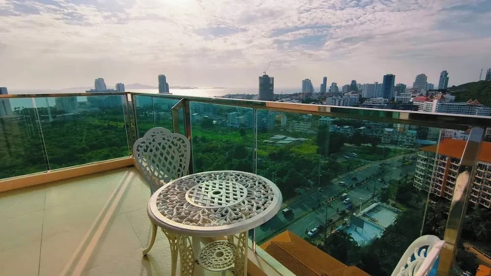 Luxury 2-bedroom Sea View Escape - photo 10