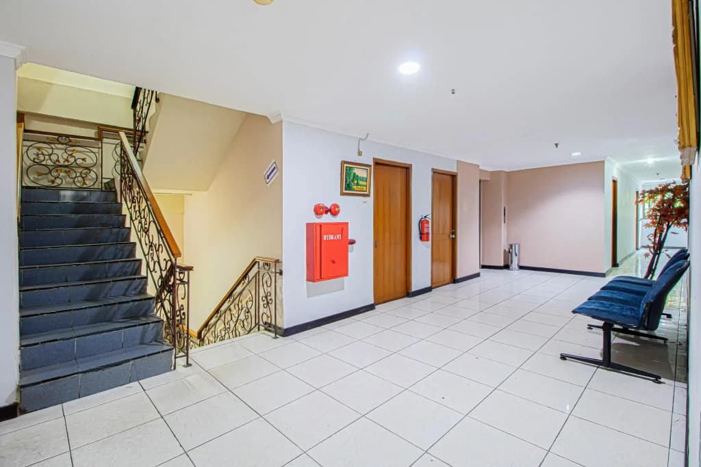 Ende Elok Hotel - photo 3