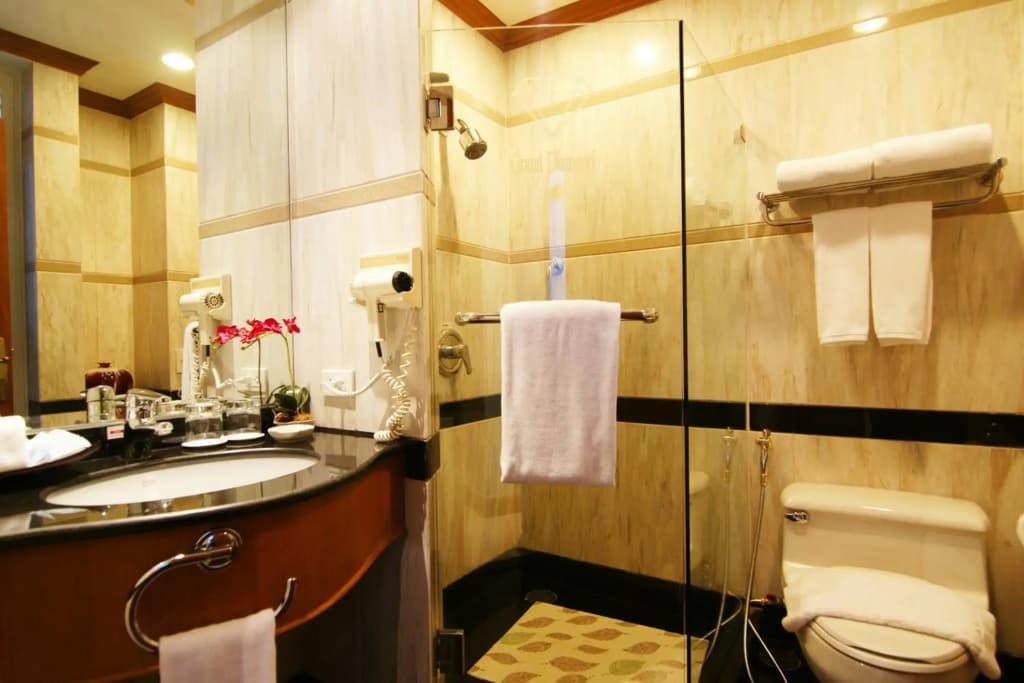 Grand Diamond Suites Hotel - photo 8