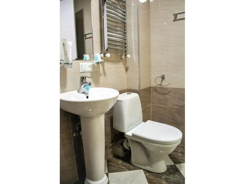 Twins Guesthouse - photo 14