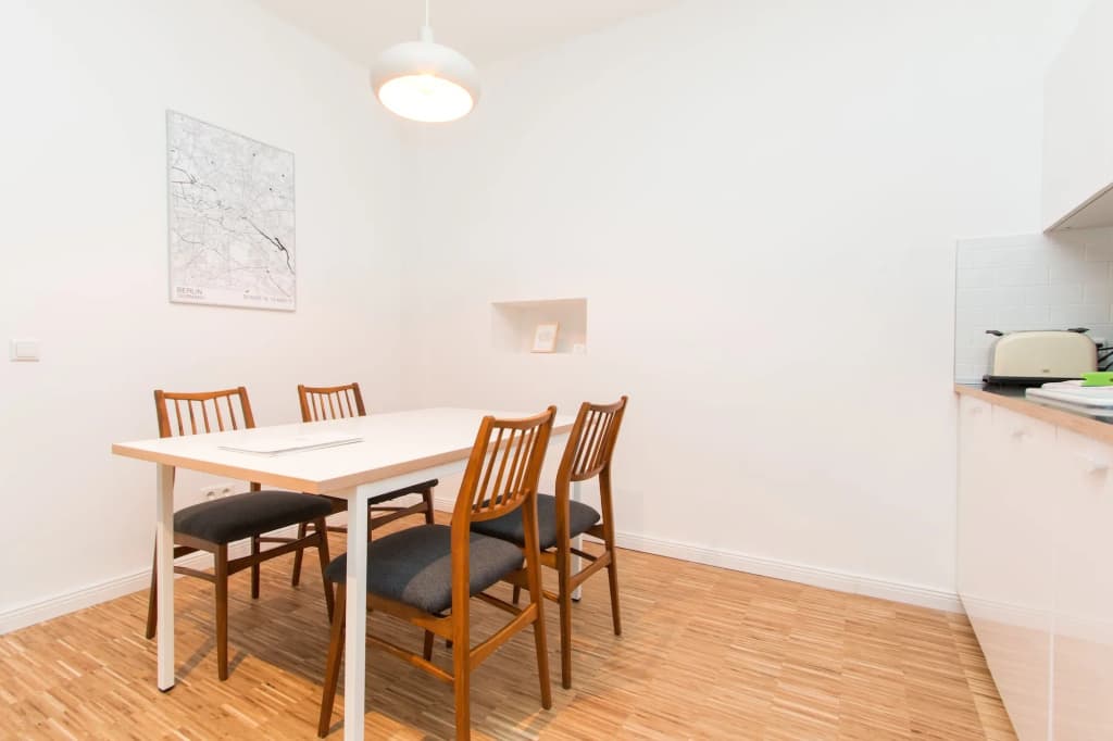Primeflats - Apartments Aroser Allee - photo 9