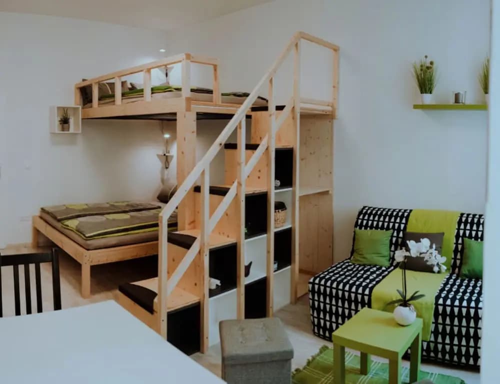 Modern City Apartment Near Central Park - photo 2