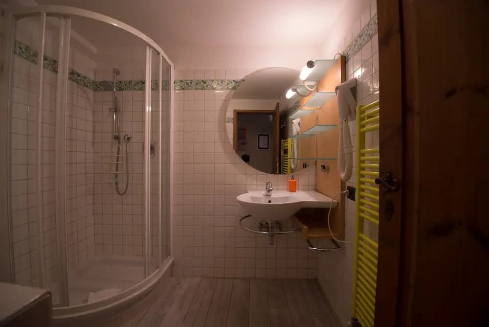 A Few Steps to The Duomo Elegant 2BD Apt - photo 8
