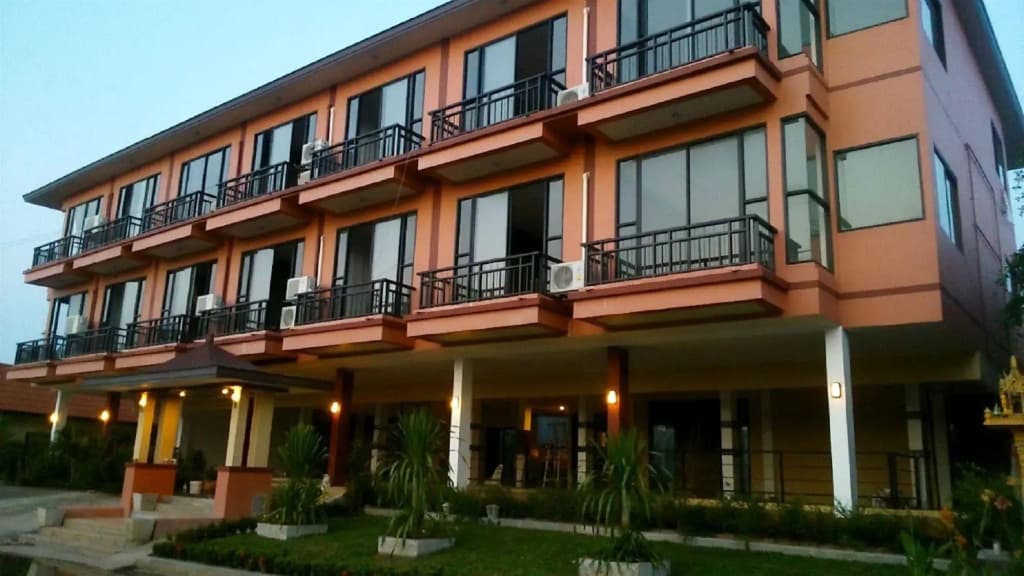 Raya Boutique Hotel - photo 1
