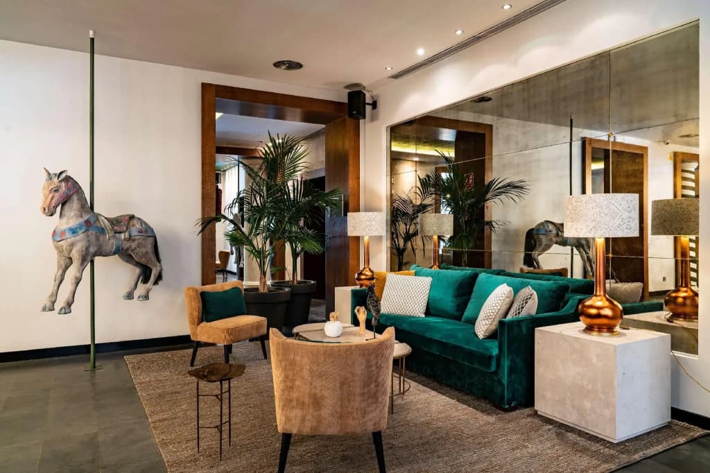 Vincci Soho Hotel - photo 2