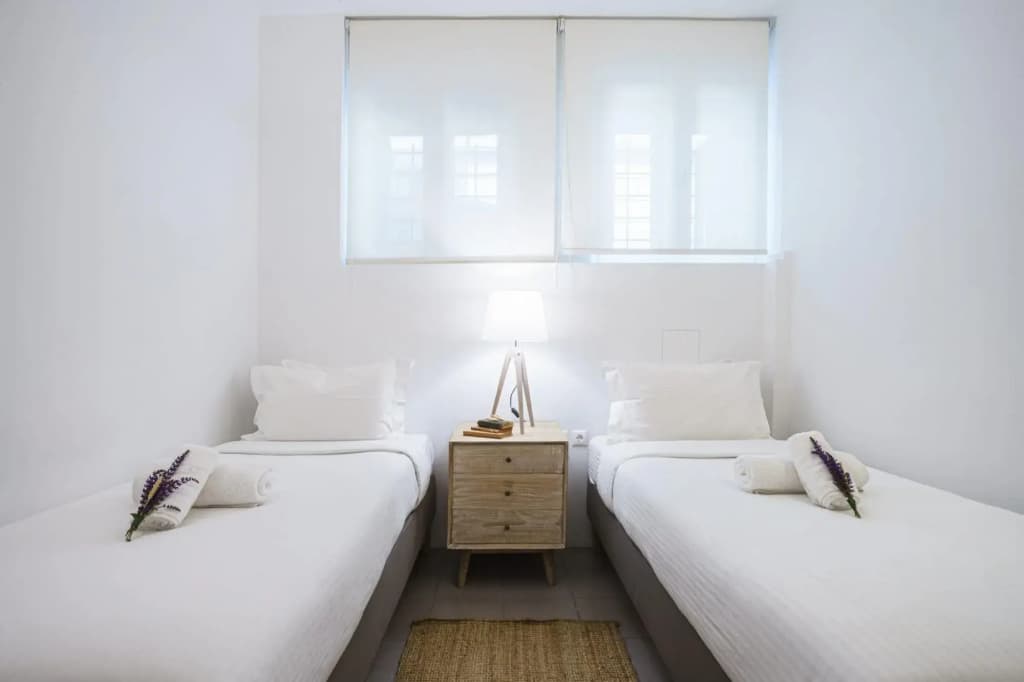 Art Pantheon Apartment (Three-Bedrooms) - photo 5