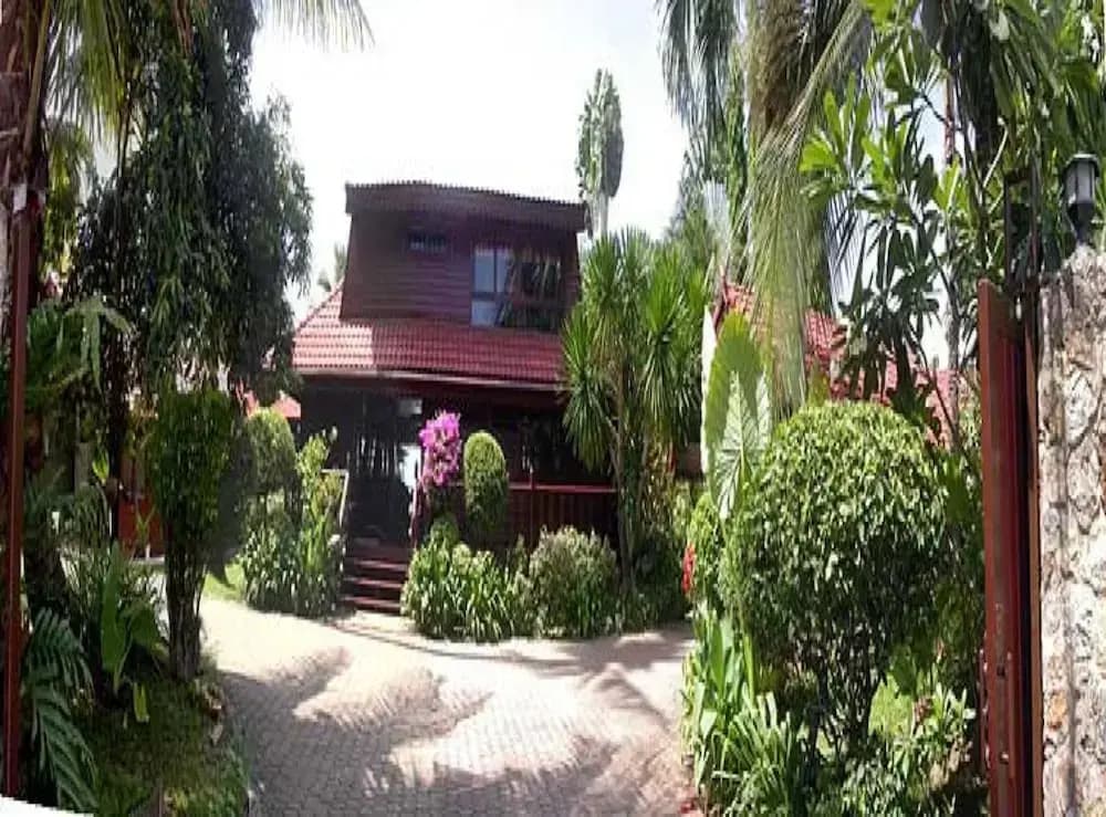 5BR Beachfront Villa Bangrak - photo 18
