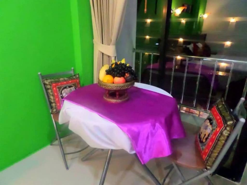 Thana Patong Guesthouse - photo 8