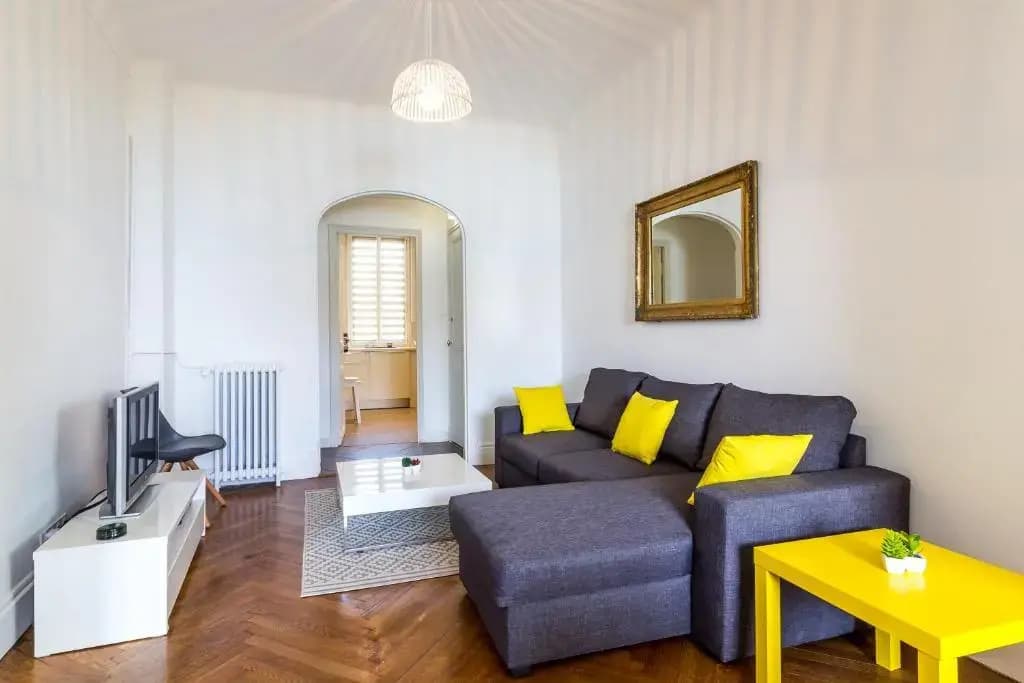 Beautiful apartment by the sea front - photo 1