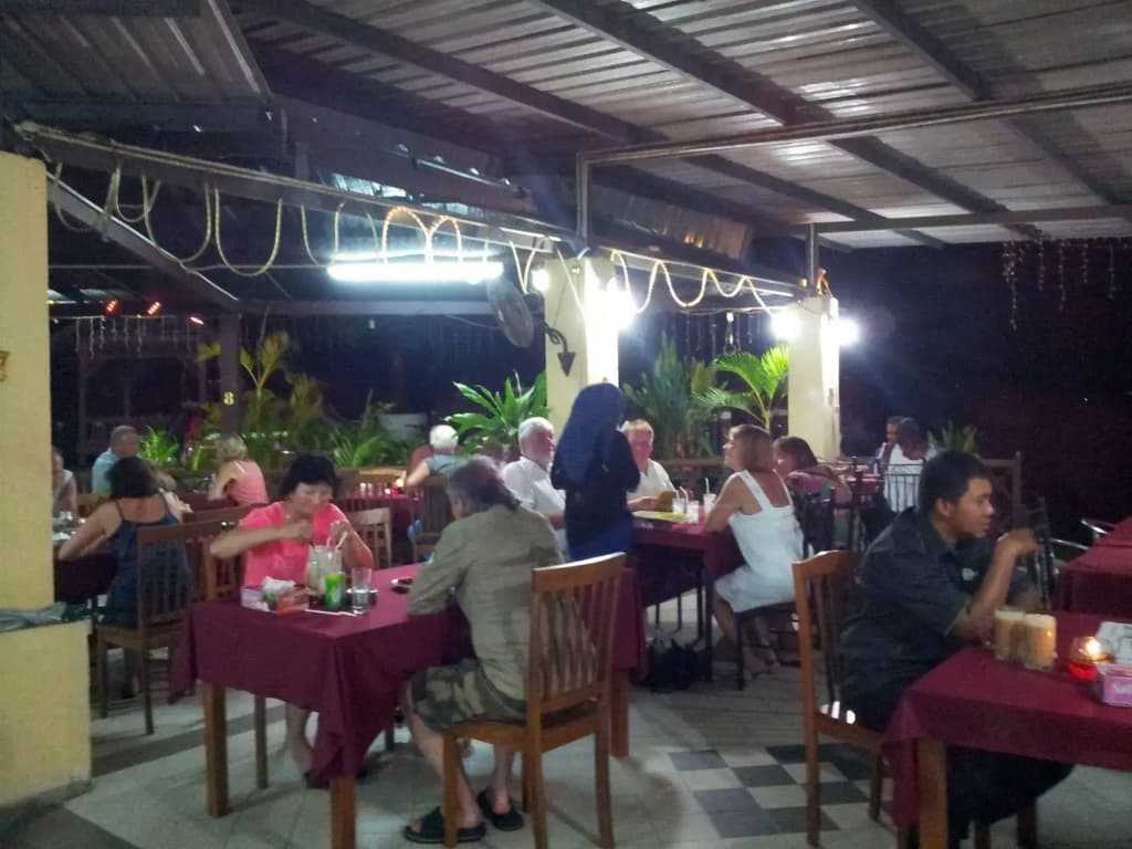 Idaman Guesthouse - photo 17