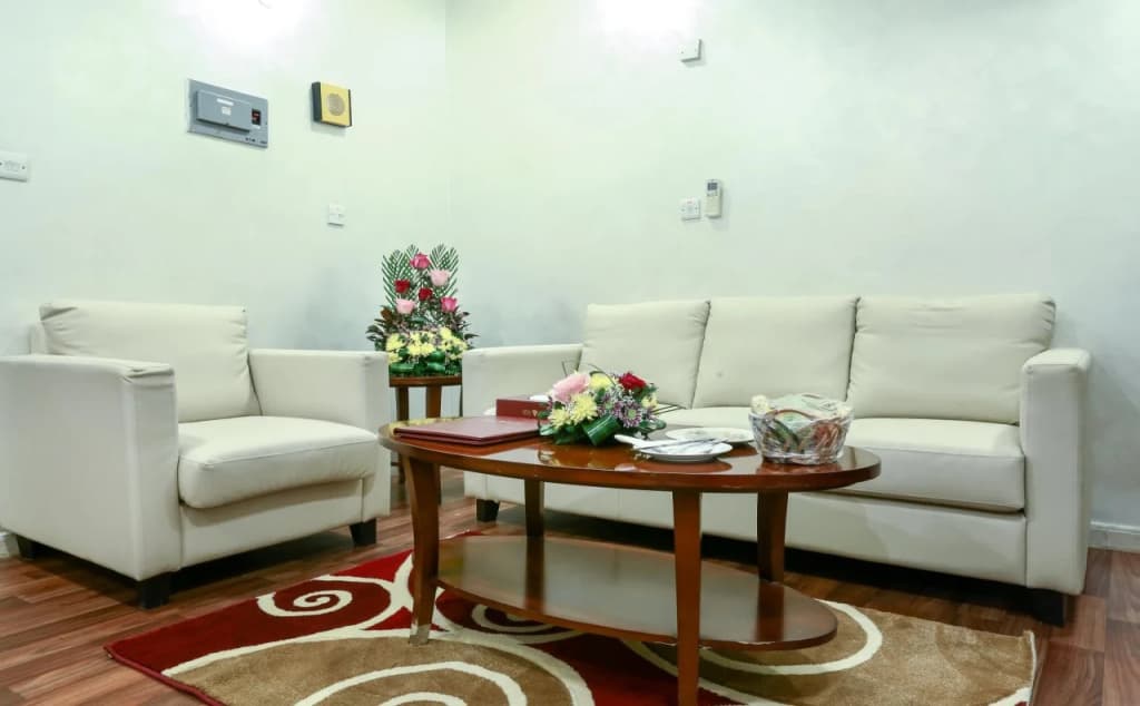 La Villa Suites Hotel - photo 12