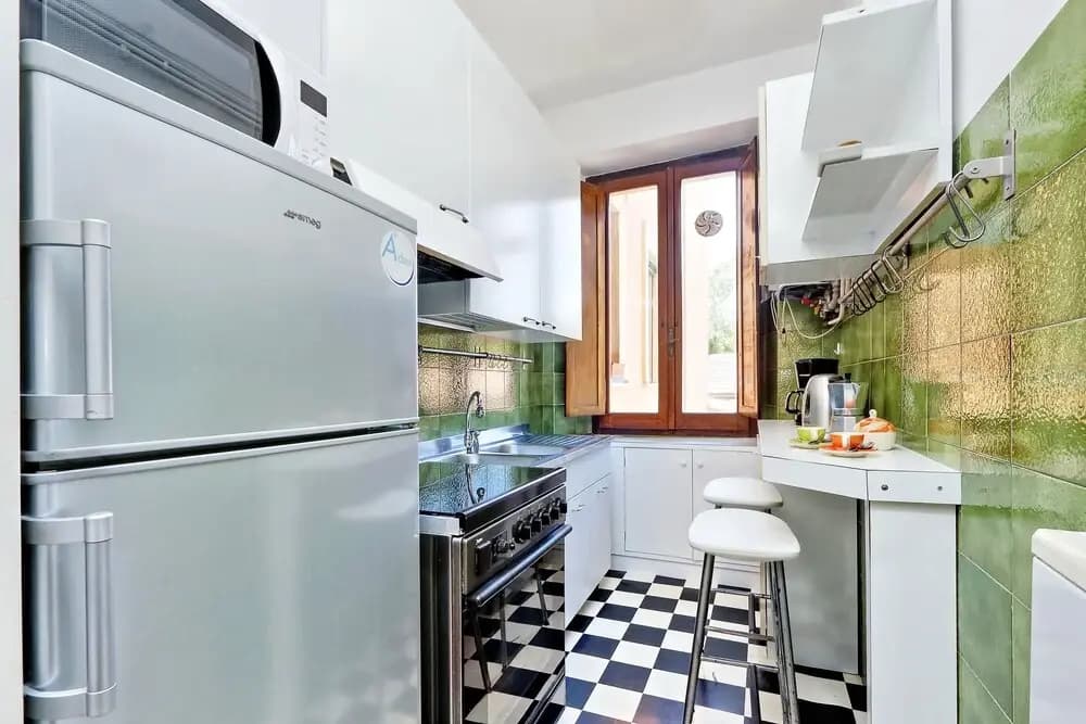 Sales - WR Apartments - photo 8
