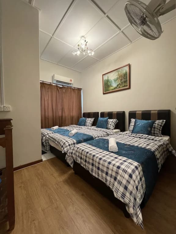 Baba & Charlie Homestay - photo 4