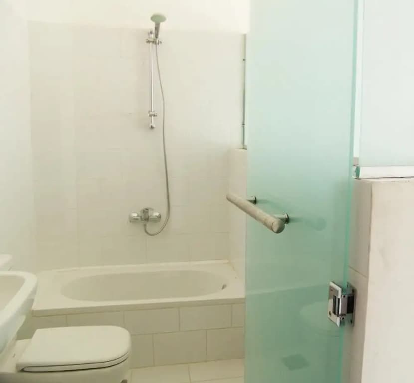 New Grand Royal Hotel - photo 8