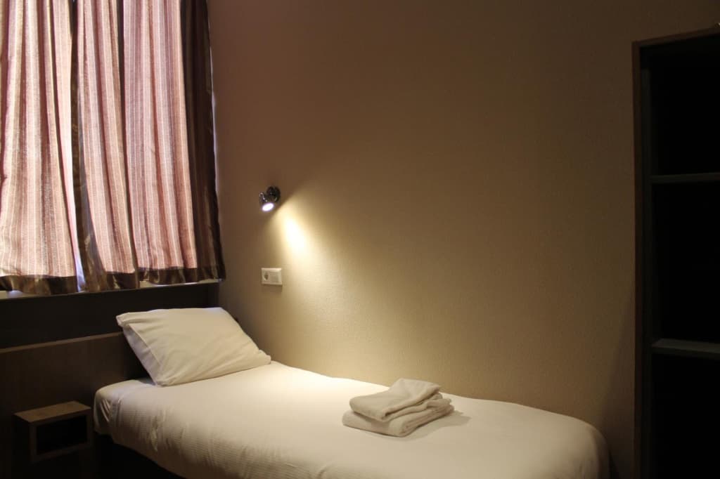Hotel Blossoms - photo 6