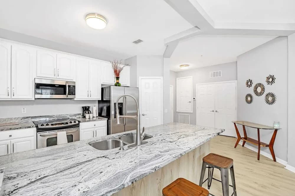 Luxurious 3BD Home Close to Convention Center and Themed Parks! #3vc209 - photo 22