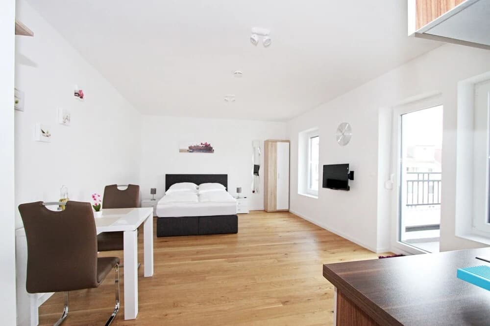 Christiano Apartments - photo 3