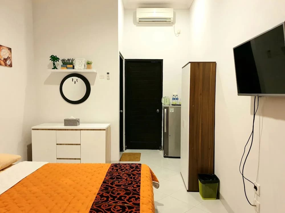 Comfy Room in Piliau Residence - photo 2