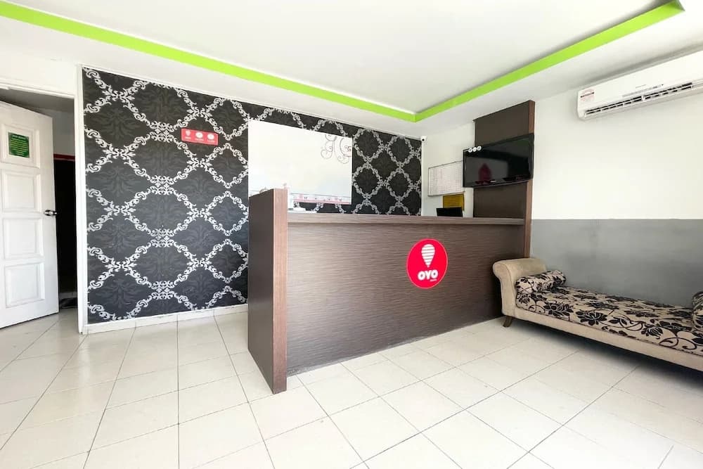 OYO 90324 Muar Station Hotel - photo 10