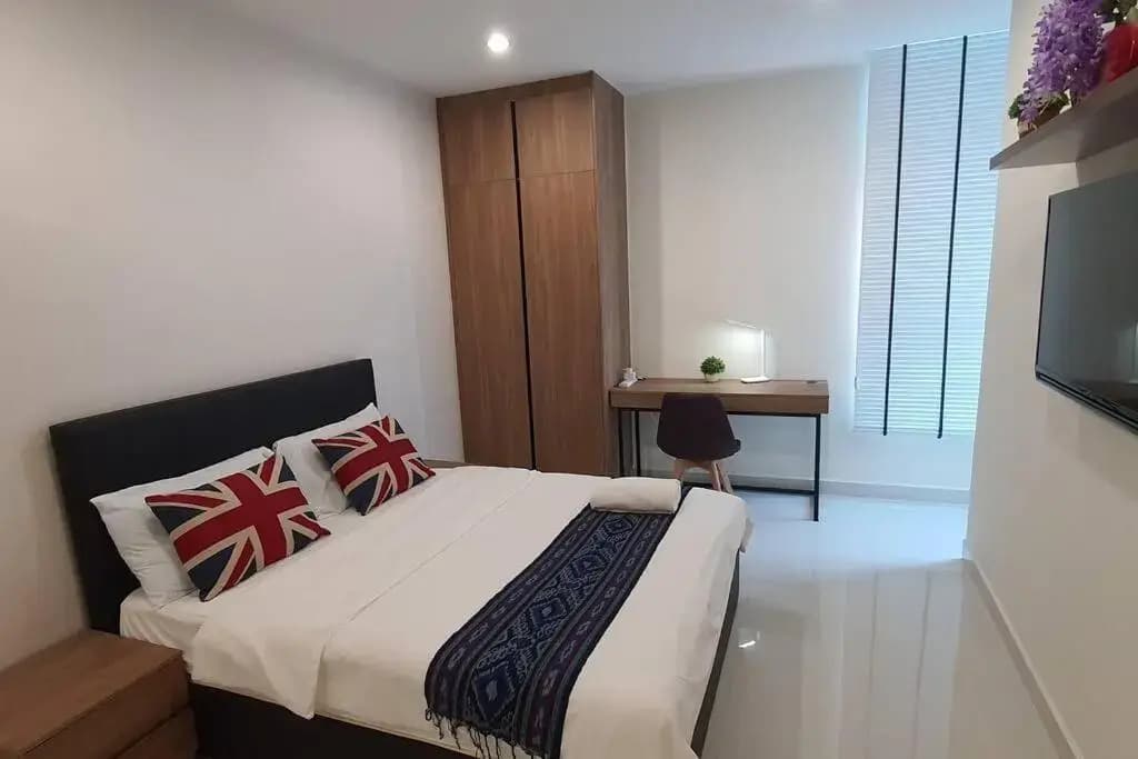 Lovely Kozi Square Studio 1-Bedroom with Pool LV9B - photo 1
