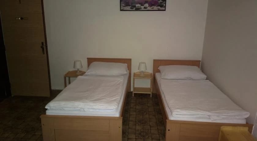 Hostel 4 U - Dolni Chabry - photo 3
