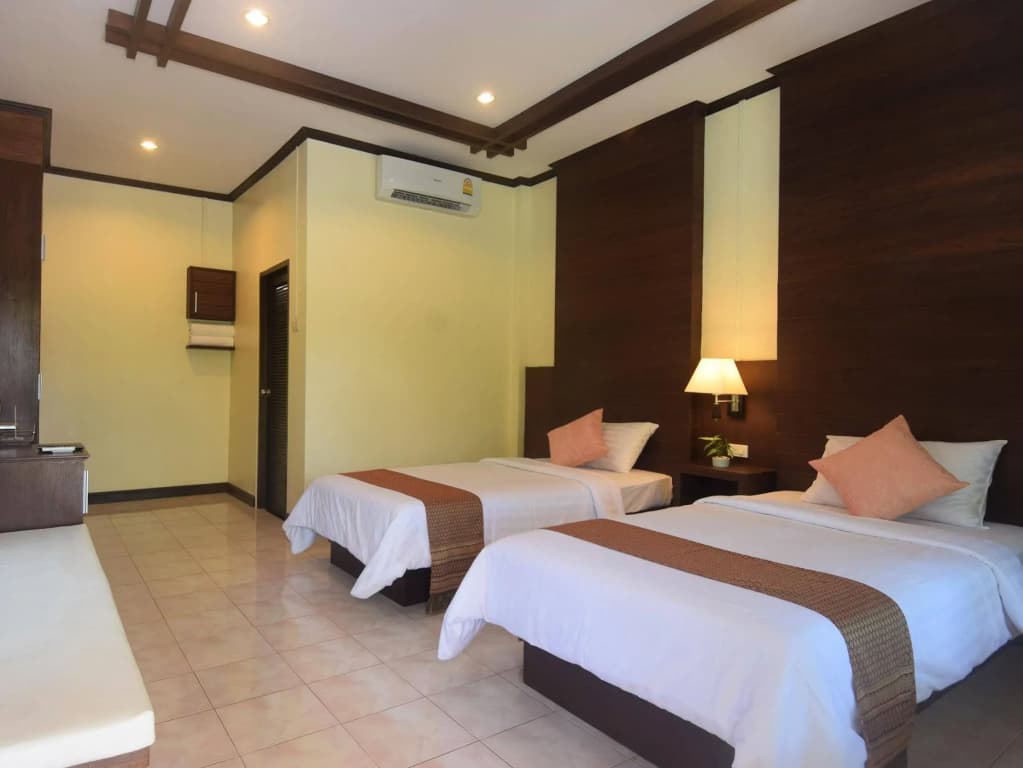Clean Beach Resort - photo 1