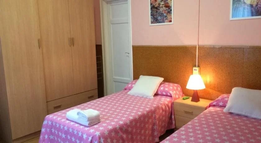 Hostal Valls - photo 4