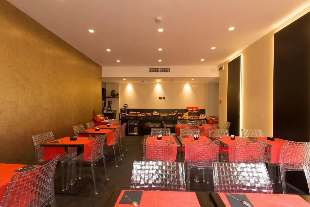 Floris Hotel - photo 23