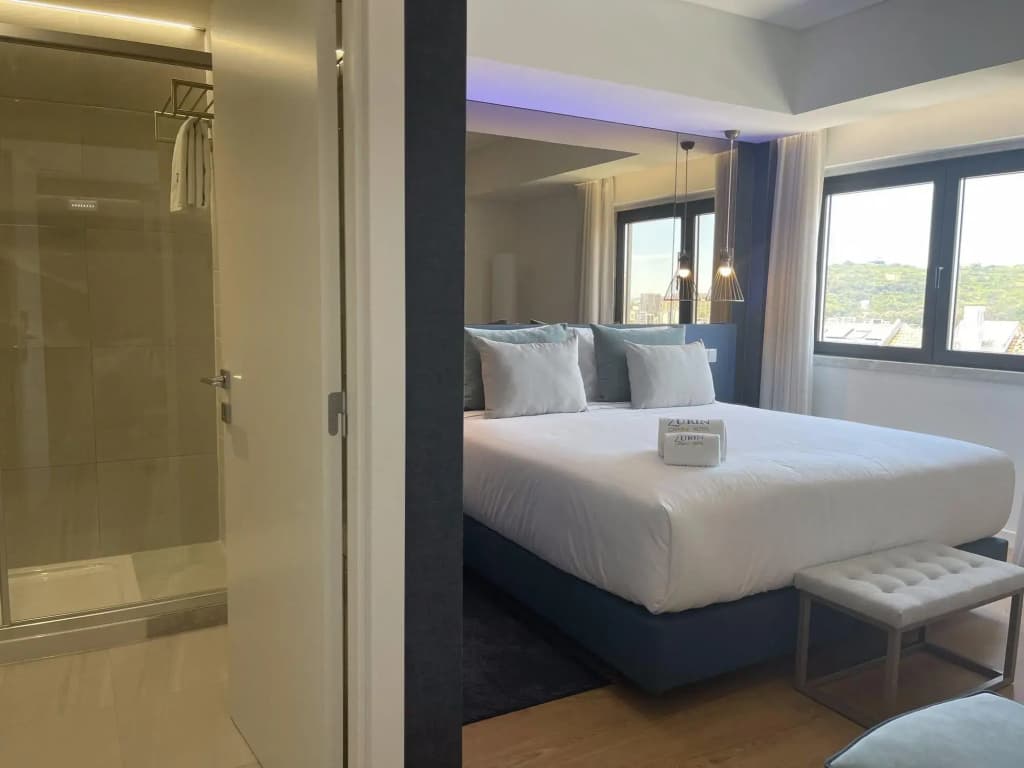 Zurin Charm Hotel - photo 8