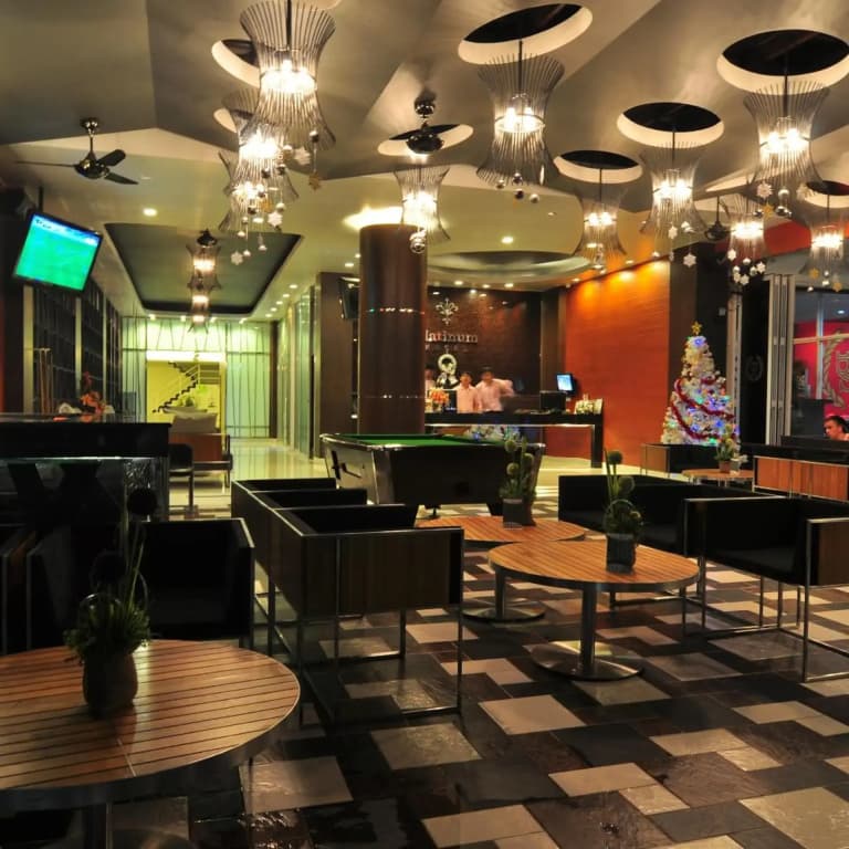 Platinum Hotel - photo 23