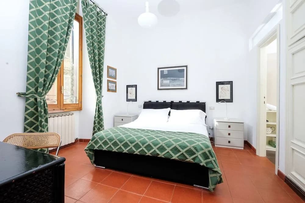 Rustic Retreat on Cobblestone Street - main photo