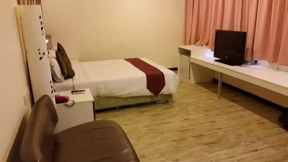 Prince Hotel - photo 4