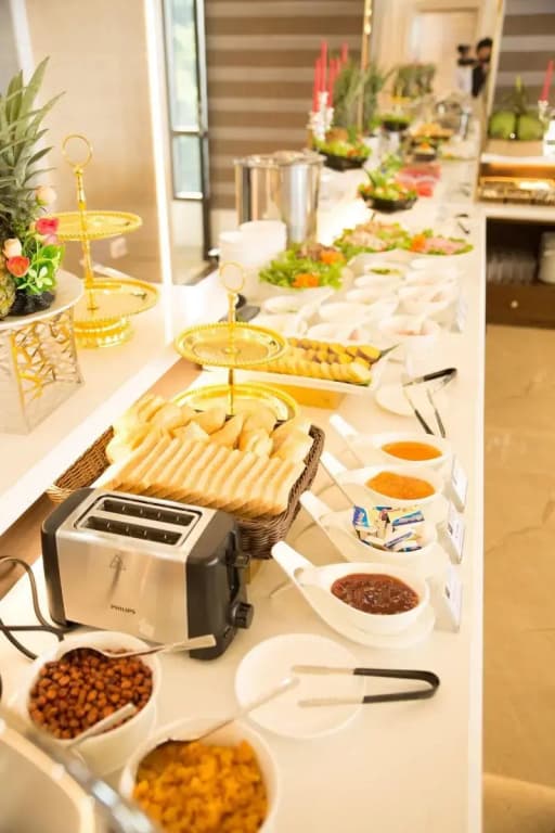 Vincent Halong Hotel - photo 18