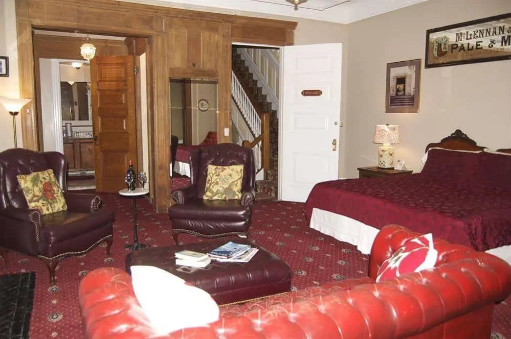 Stay The Night Bed Breakfast - photo 4