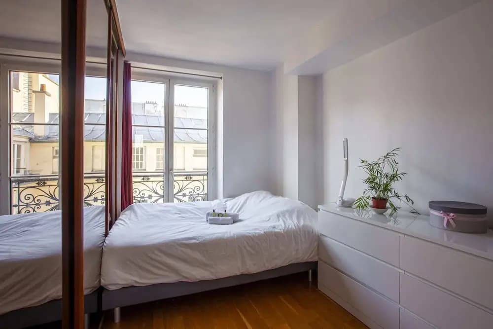 Super Cozy Home for up to 4 Guests in Les Halles - photo 1