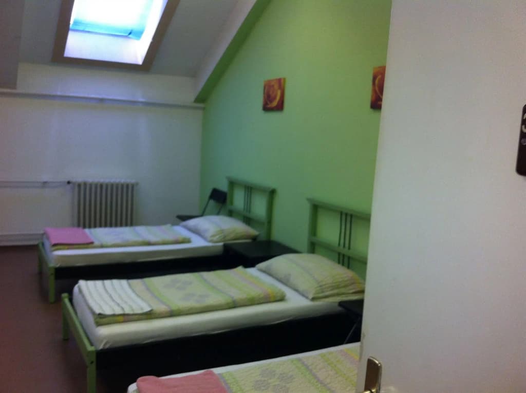 Zrinyi Hostel - photo 2