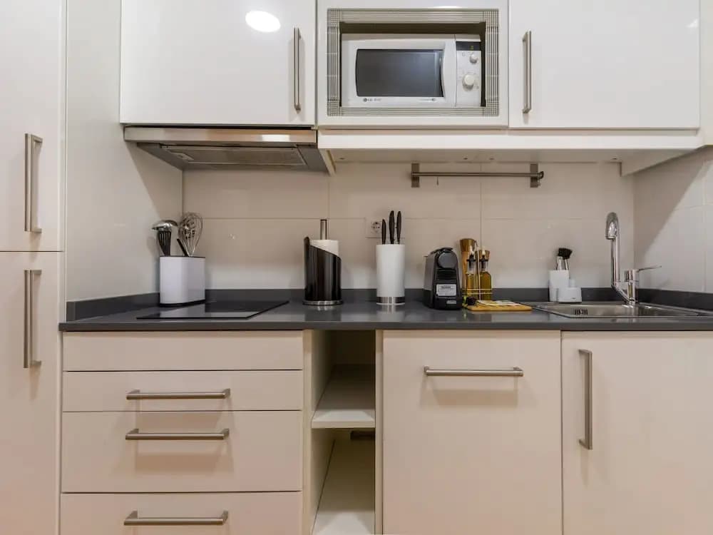 Limehome Madrid San Lorenzo - photo 21
