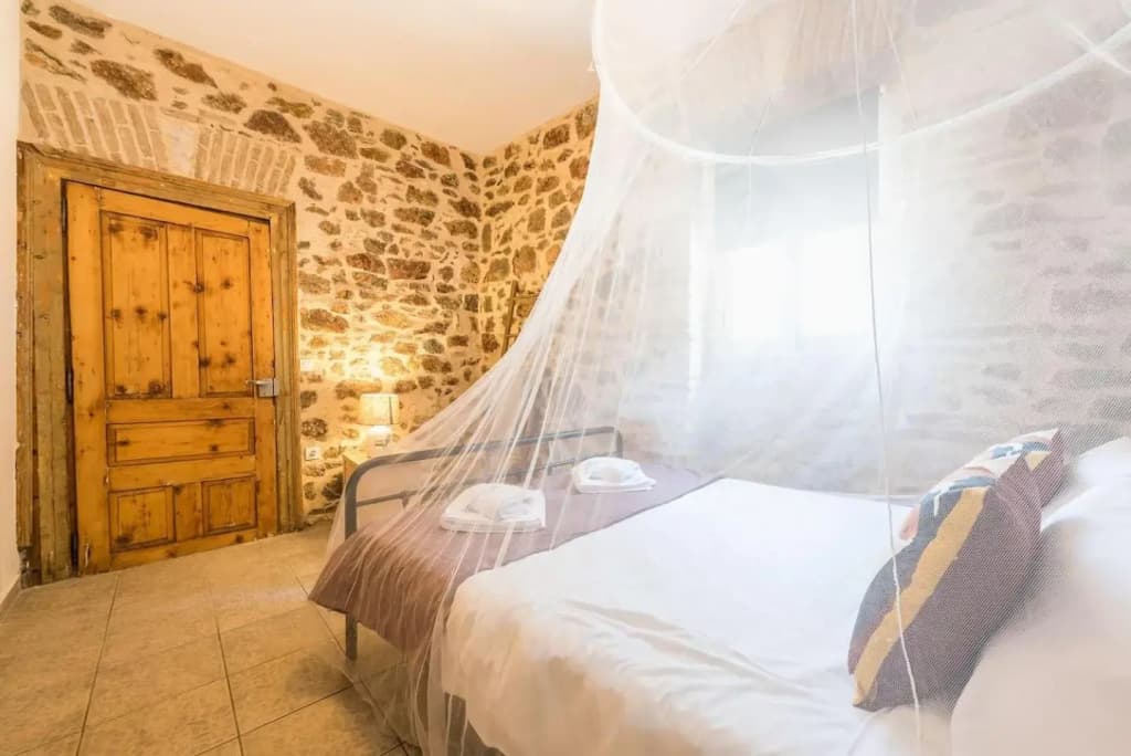 Stone House Under Acropolis - photo 10